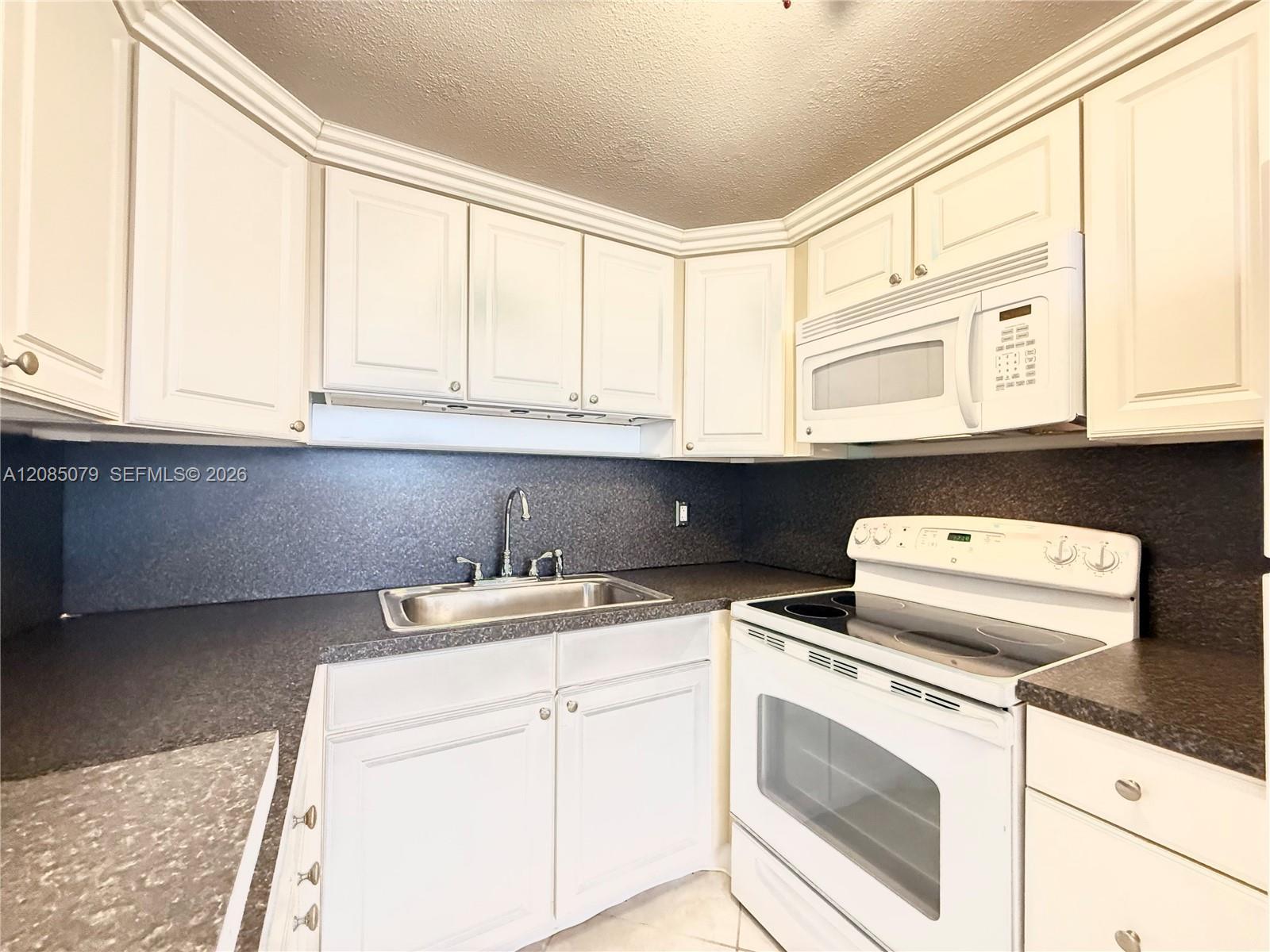 22 SE 3rd Ter # 7, Dania Beach FL 33004 photo 4