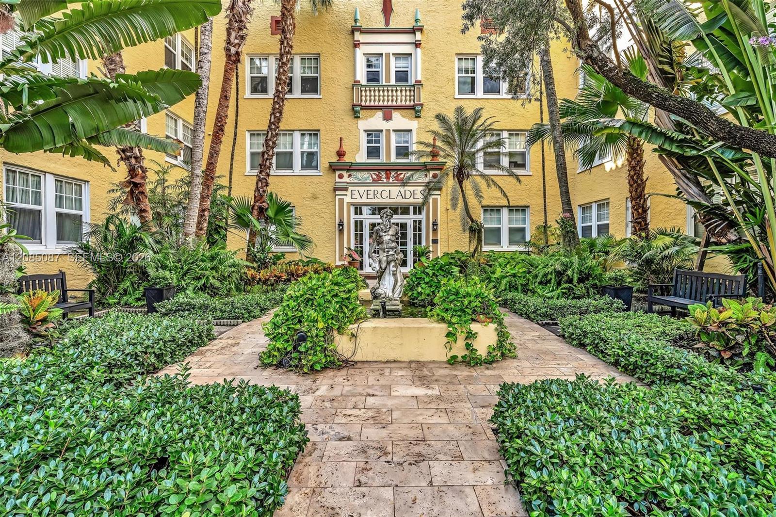 536 14th St # 307, Miami Beach FL 33139 photo 3