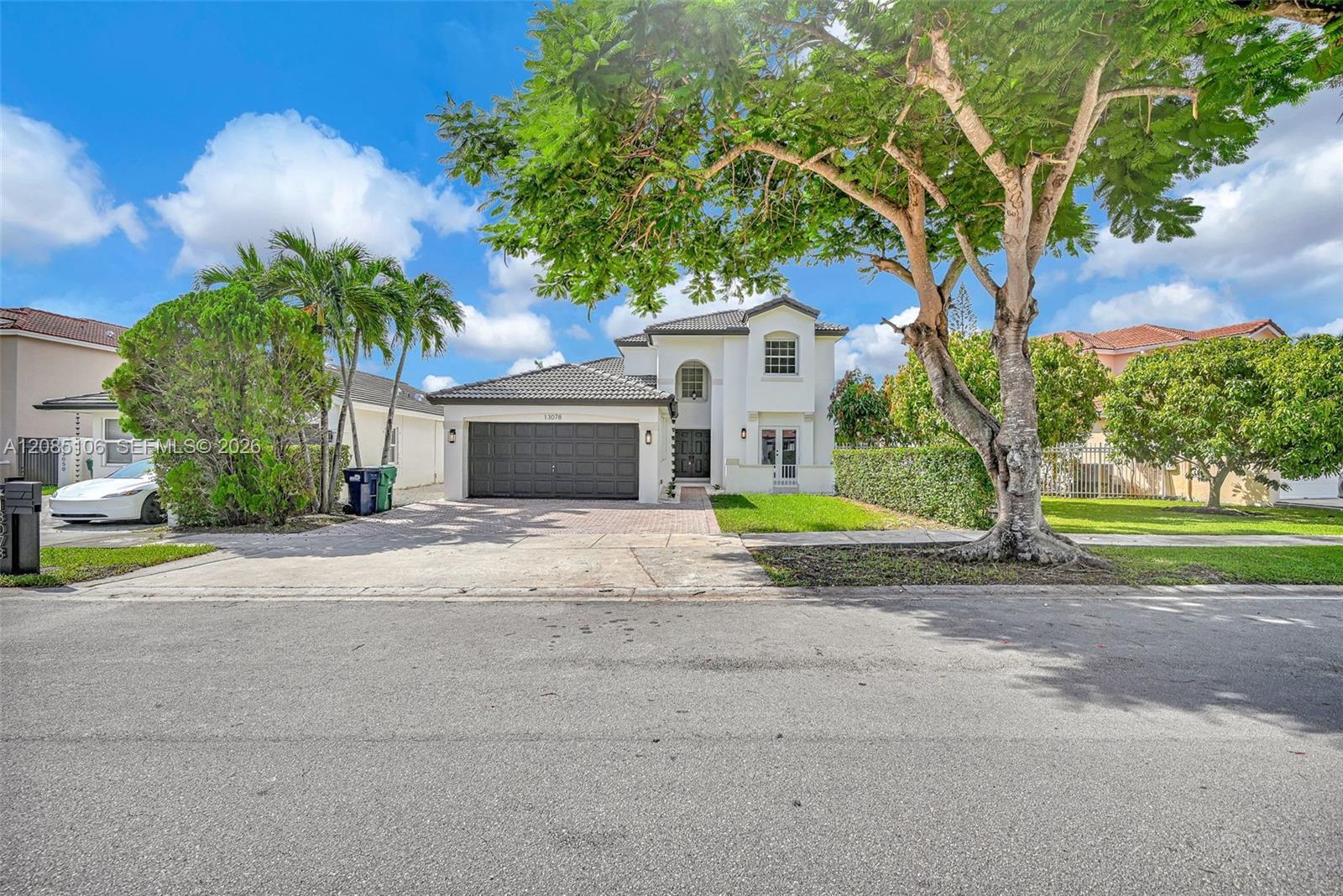13078 NW 10th St, Miami FL 33182 photo 2