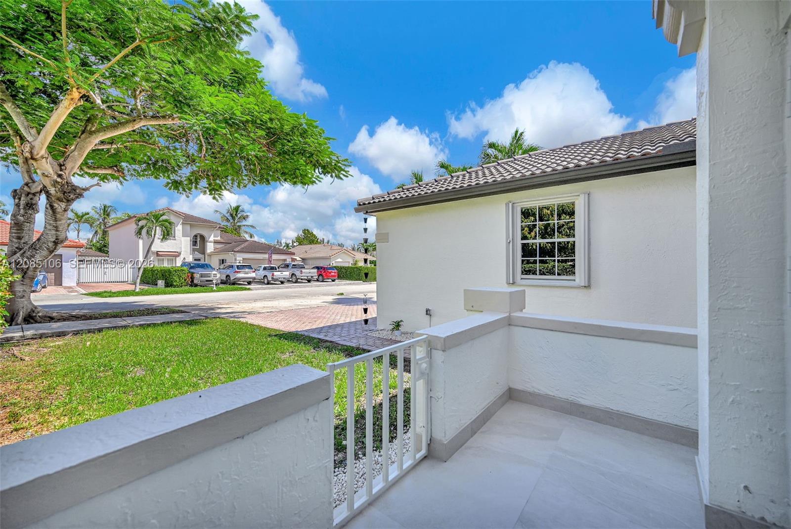 13078 NW 10th St, Miami FL 33182 photo 5