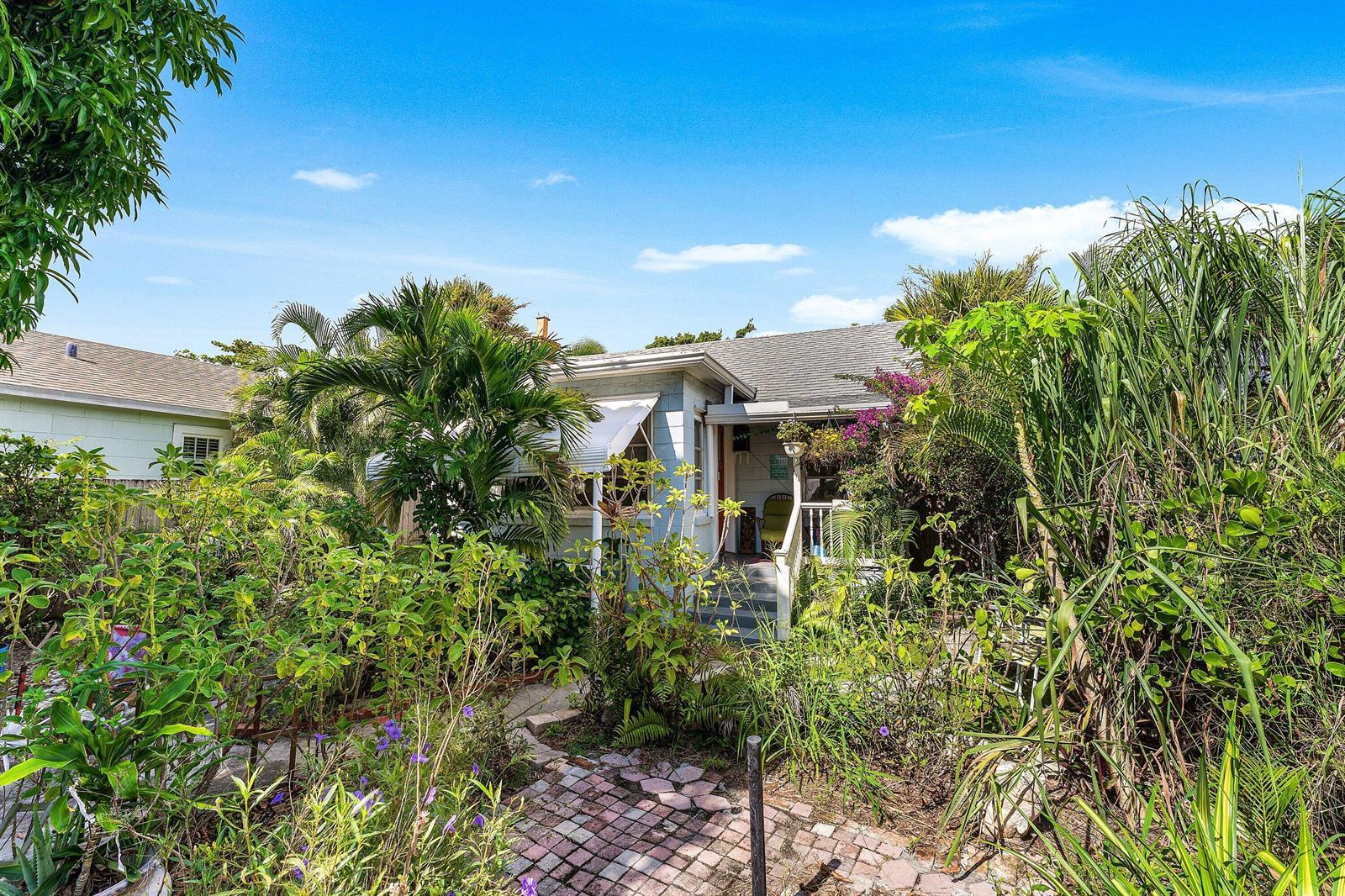 615 N L Street, FL 33460 photo 3