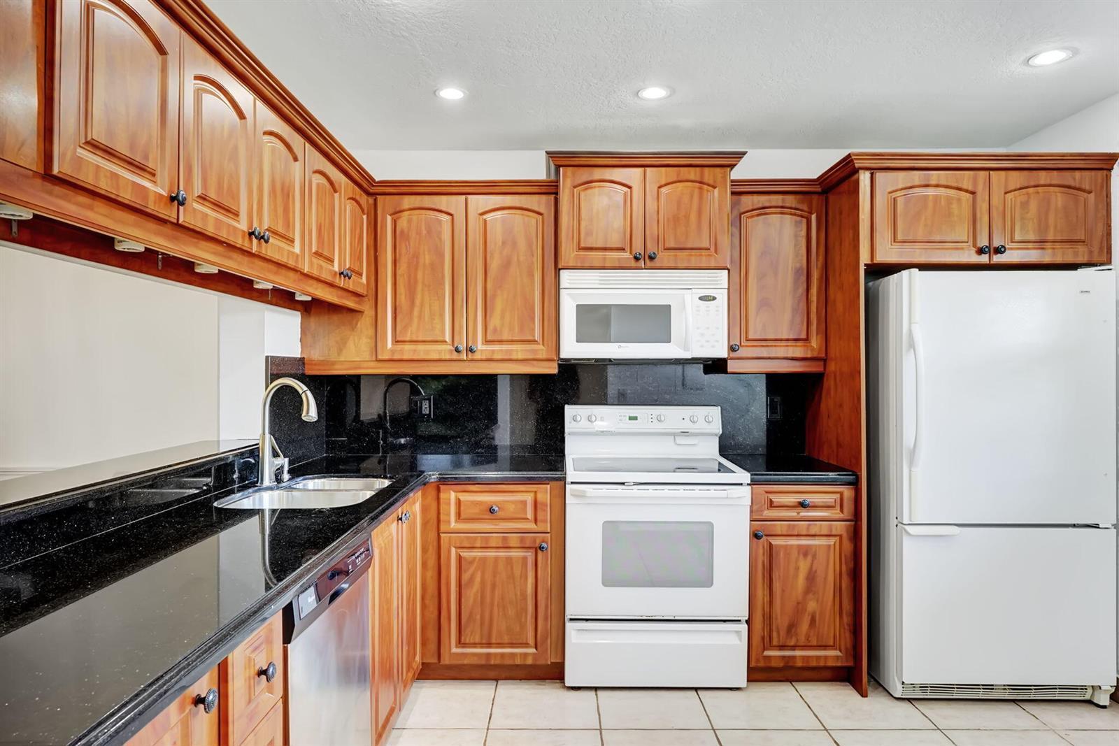6372 BOCA Circle, Boca Raton FL 33433 photo 3