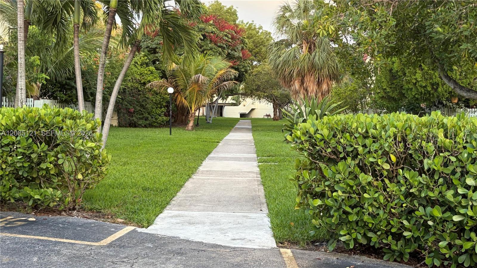 1655 NE 115th St # 12B, Miami FL 33181 photo 3