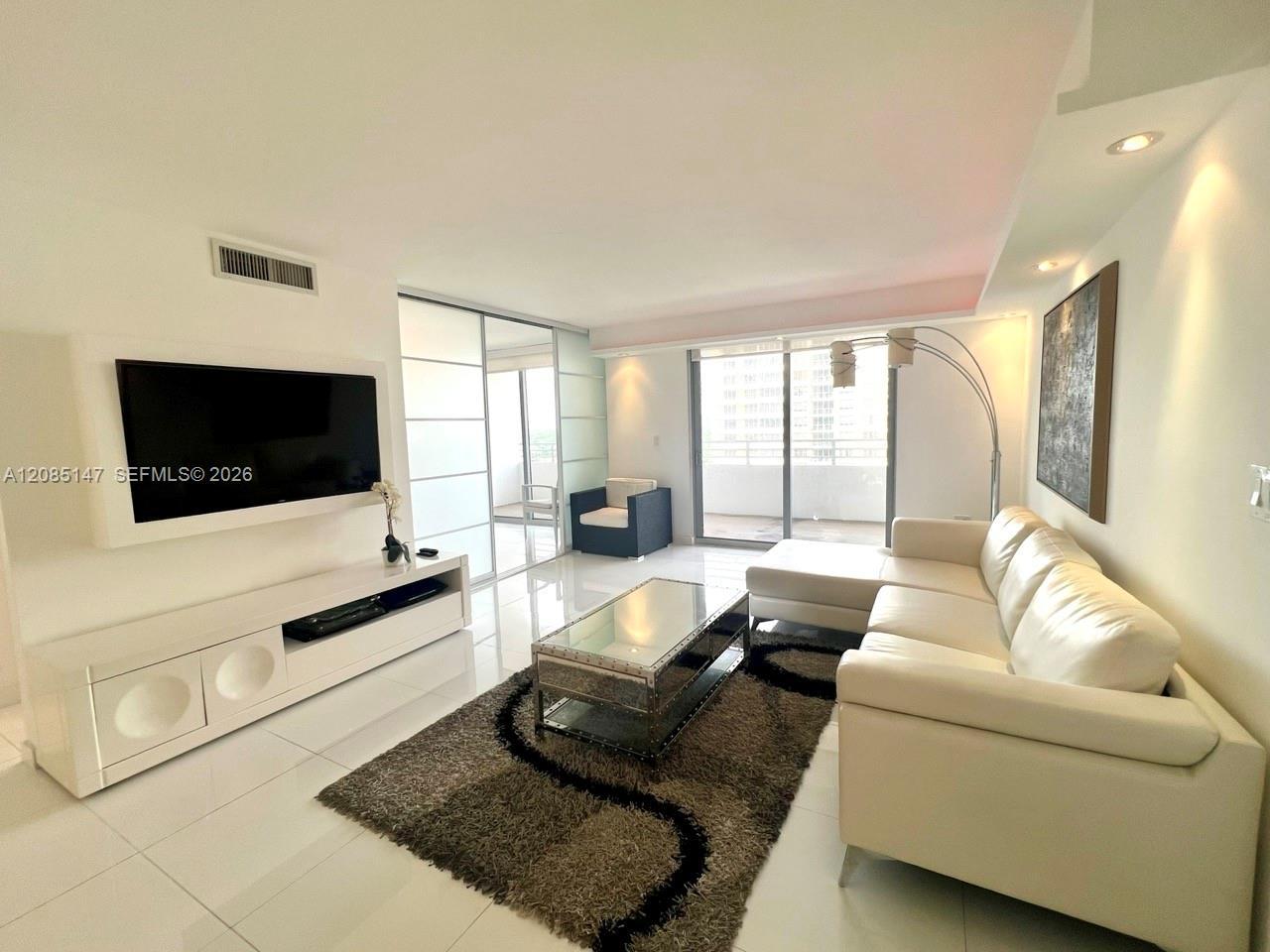 5555 Collins Ave # 9Y, Miami Beach FL 33140 photo 4