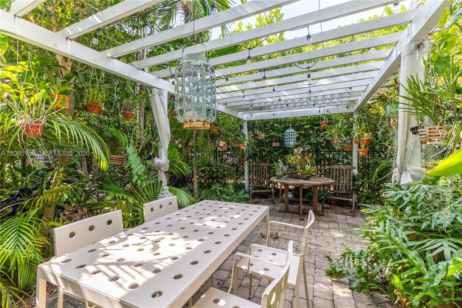 742 10th St # 209, Miami Beach FL 33139 photo 3