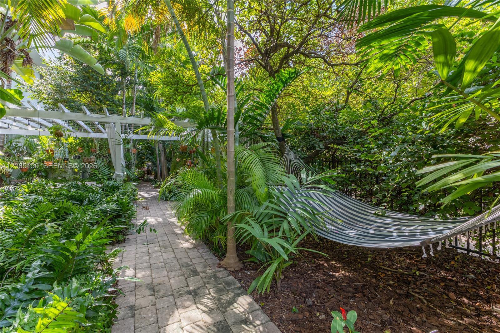 742 10th St # 209, Miami Beach FL 33139 photo 5
