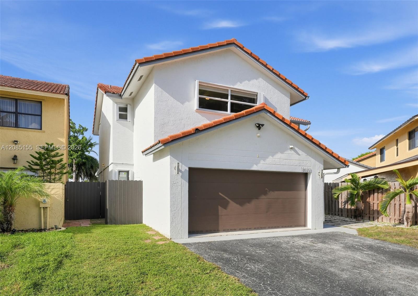15131 SW 94th Ter, Miami FL 33196 photo 2
