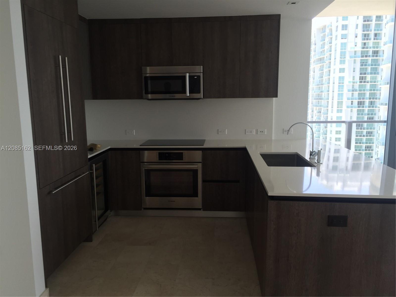 68 SE 6th St # 2202, Miami FL 33131 photo 3
