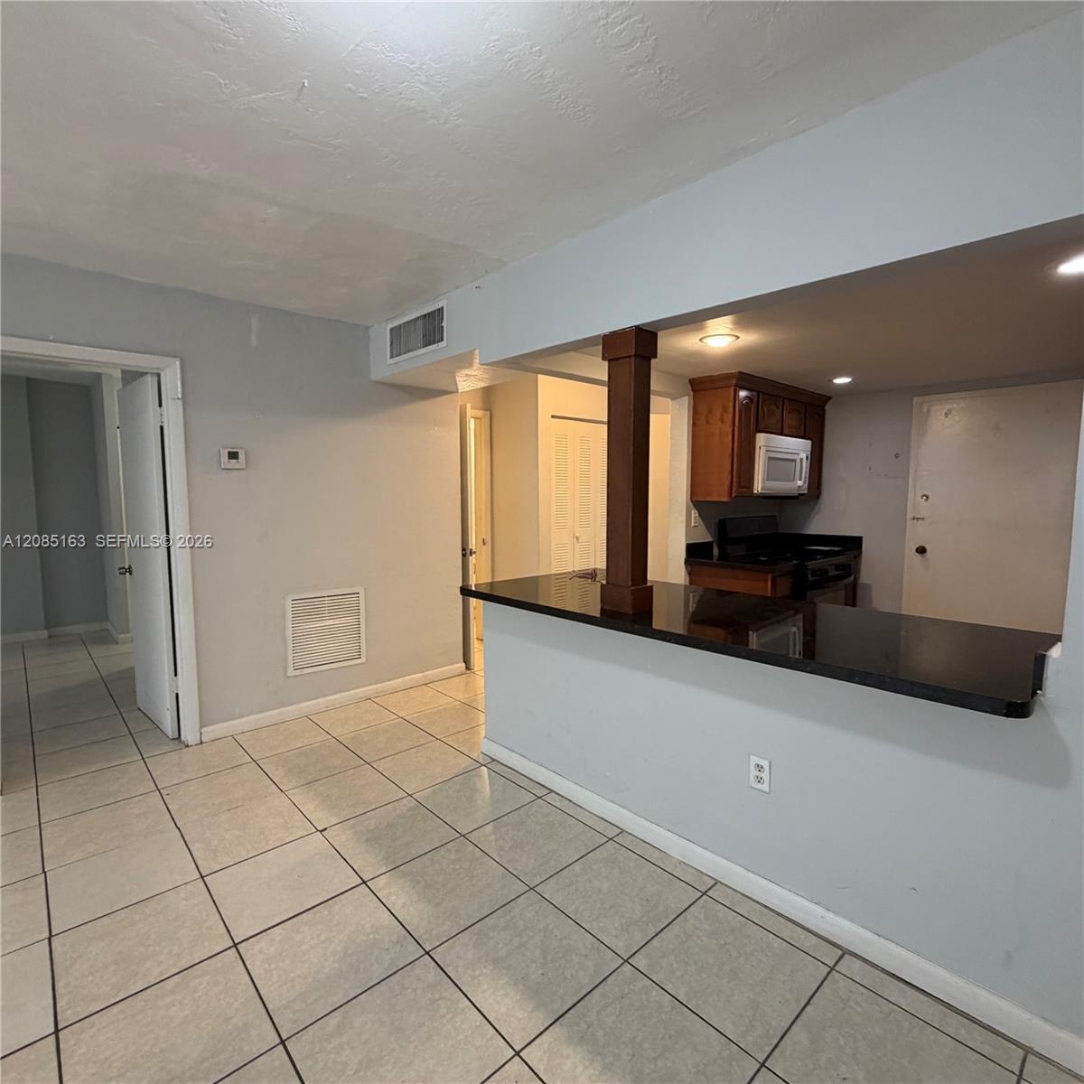 2175 NE 170th St # 307, North Miami Beach FL 33162 photo 4