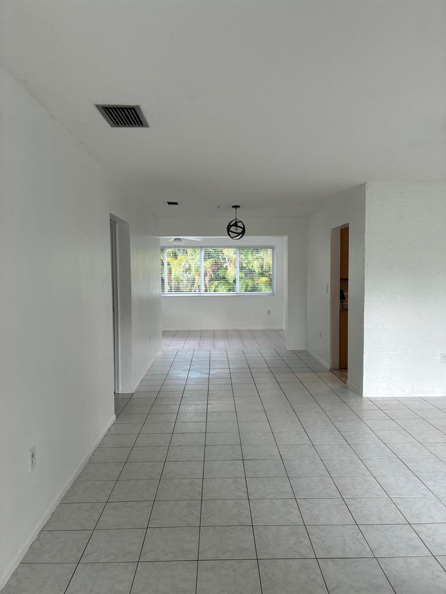 8361 NW 24th Place, Sunrise FL 33322 photo 3