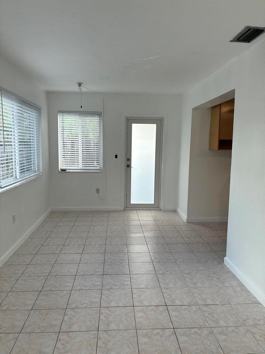 8361 NW 24th Place, Sunrise FL 33322 photo 5