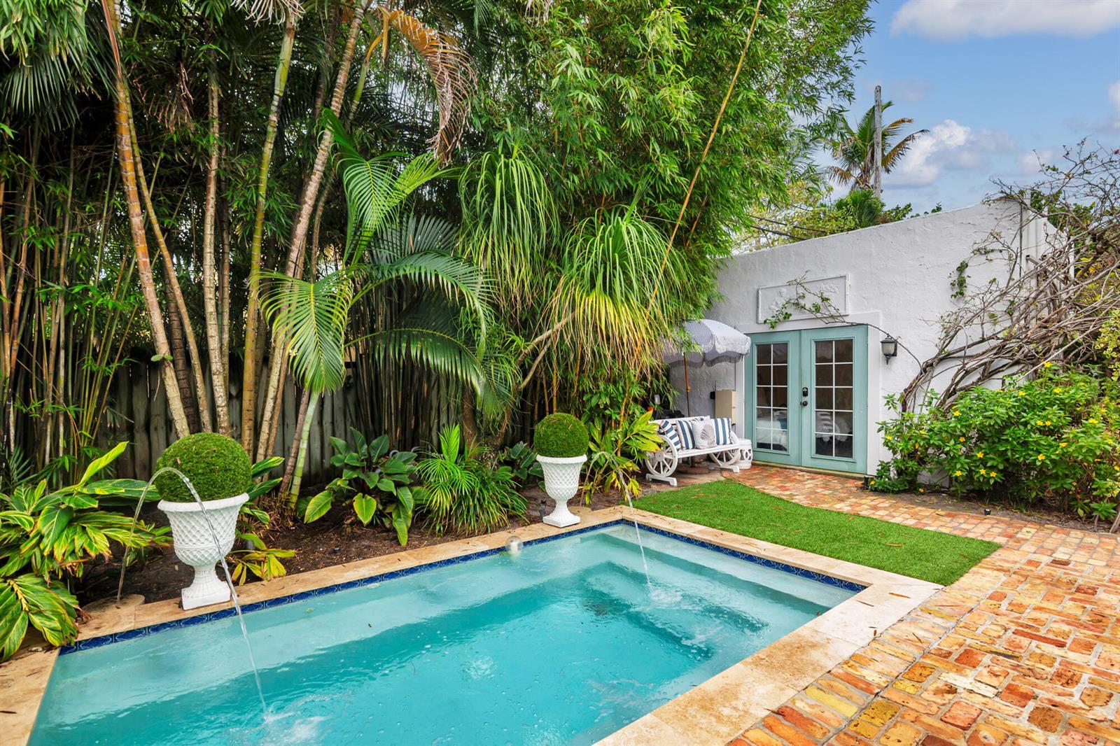 332 PILGRIM Road, West Palm Beach FL 33405 photo 3