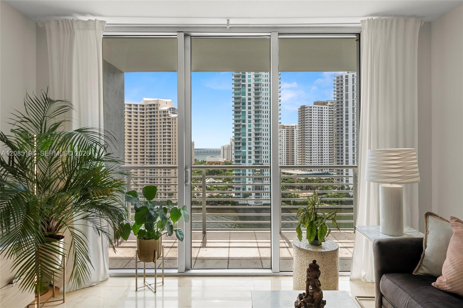 335 S Biscayne Blvd # 1801, Miami FL 33131 photo 2