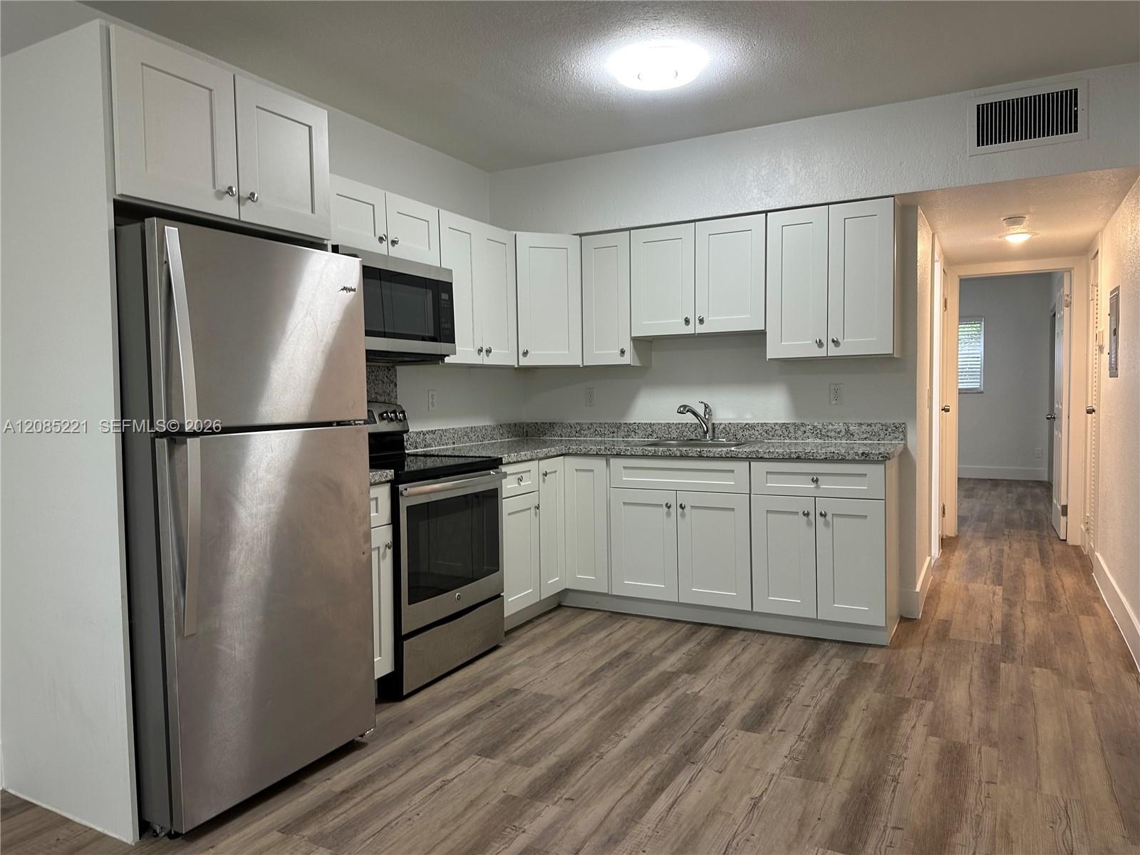 1928 Jefferson St # 4, Hollywood FL 33020 photo 2
