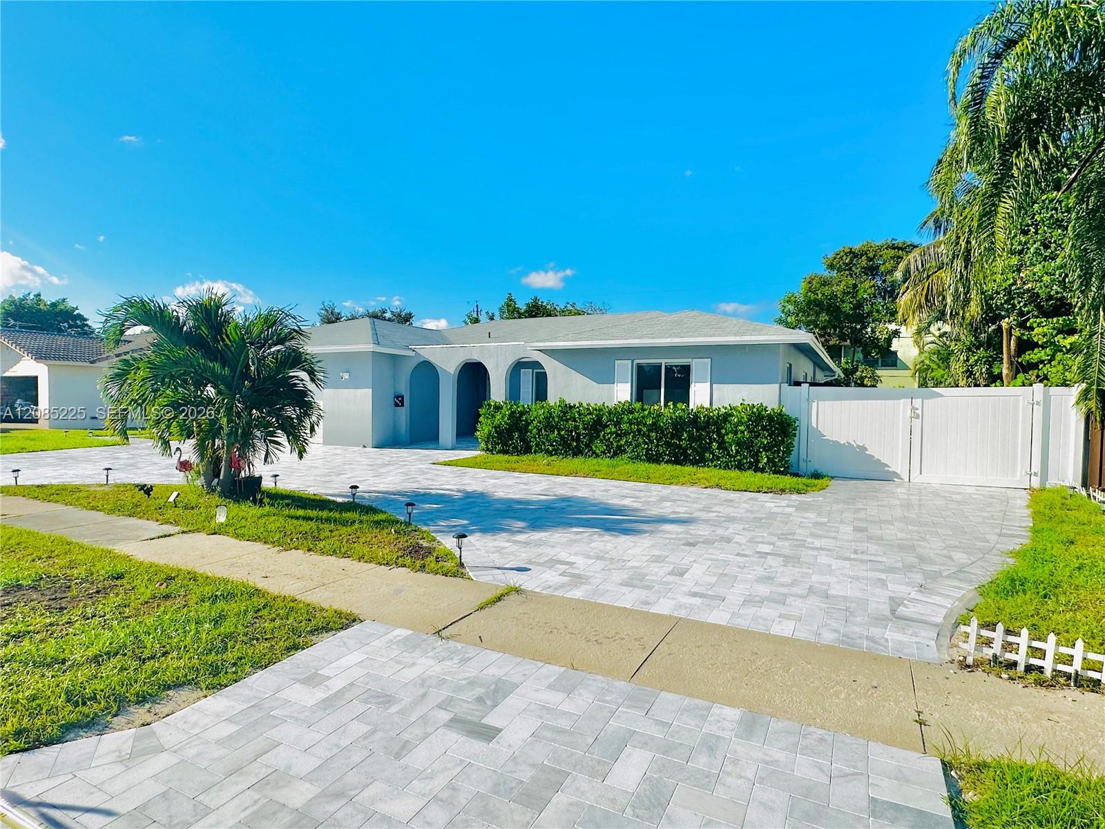 1545 NW 11th St, Boca Raton FL 33486 photo 3