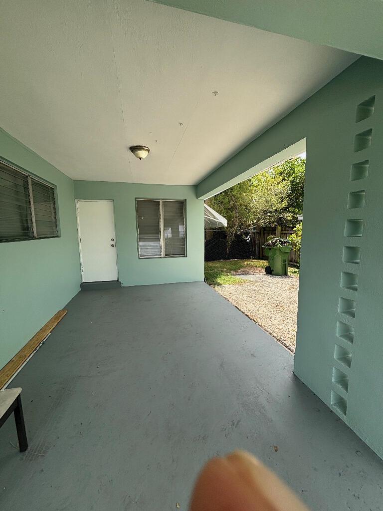 1700 NW 5TH Street, Fort Lauderdale FL 33311 photo 4