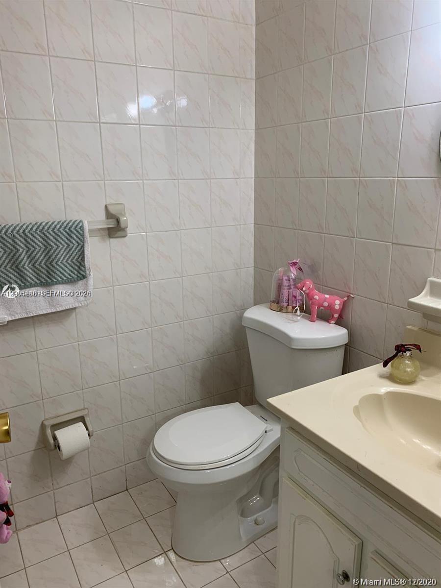 4725 NW 7th St # 3, Miami FL 33126 photo 5