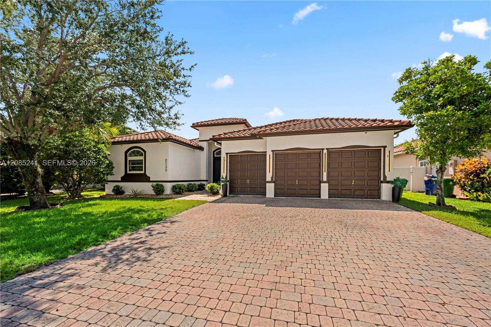 2133 SW 118th Ave, Miramar FL 33025 photo 2