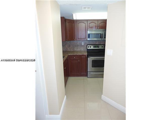 8335 SW 152 AV # 308, Miami FL 33193 photo 2