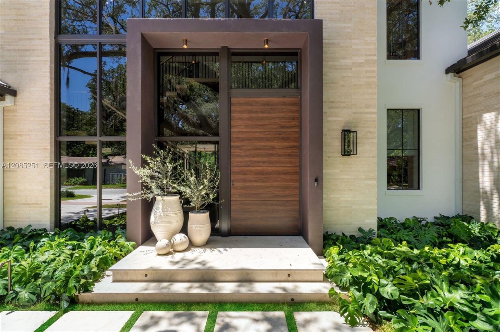 418 Castania Ave, Coral Gables FL 33146 photo 3