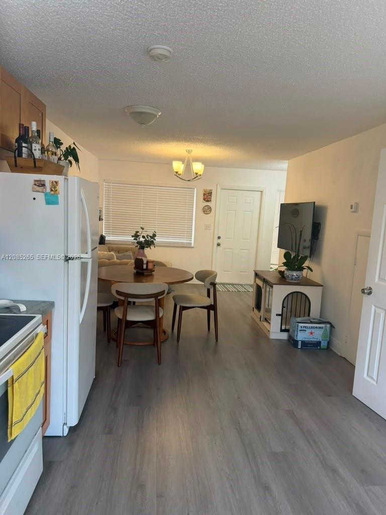 42 W 7th St # 202, Hialeah FL 33010