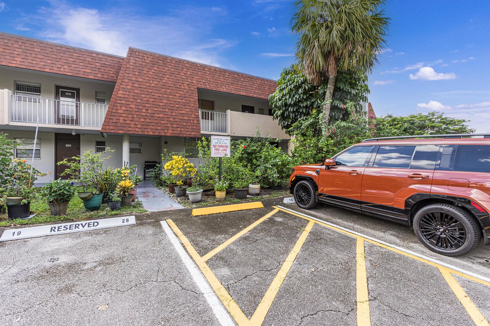 3090 NW 46th Avenue, Lauderdale Lakes FL 33313 photo 2