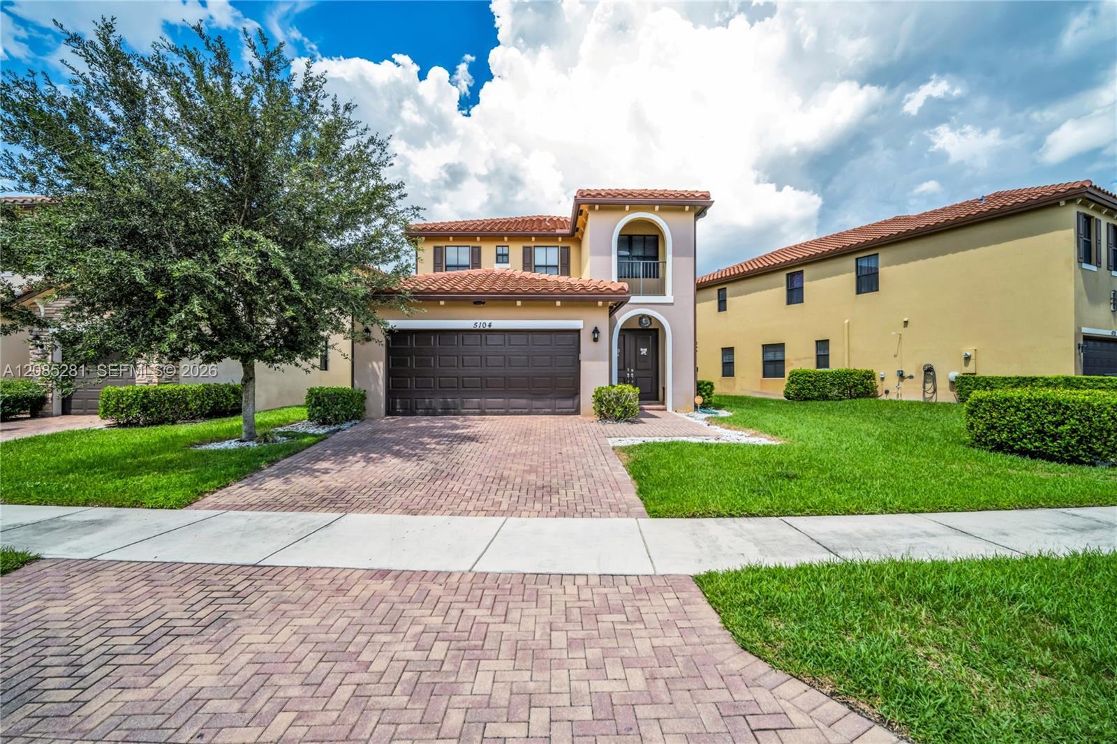 5104 NW 47th St, Tamarac FL 33319
