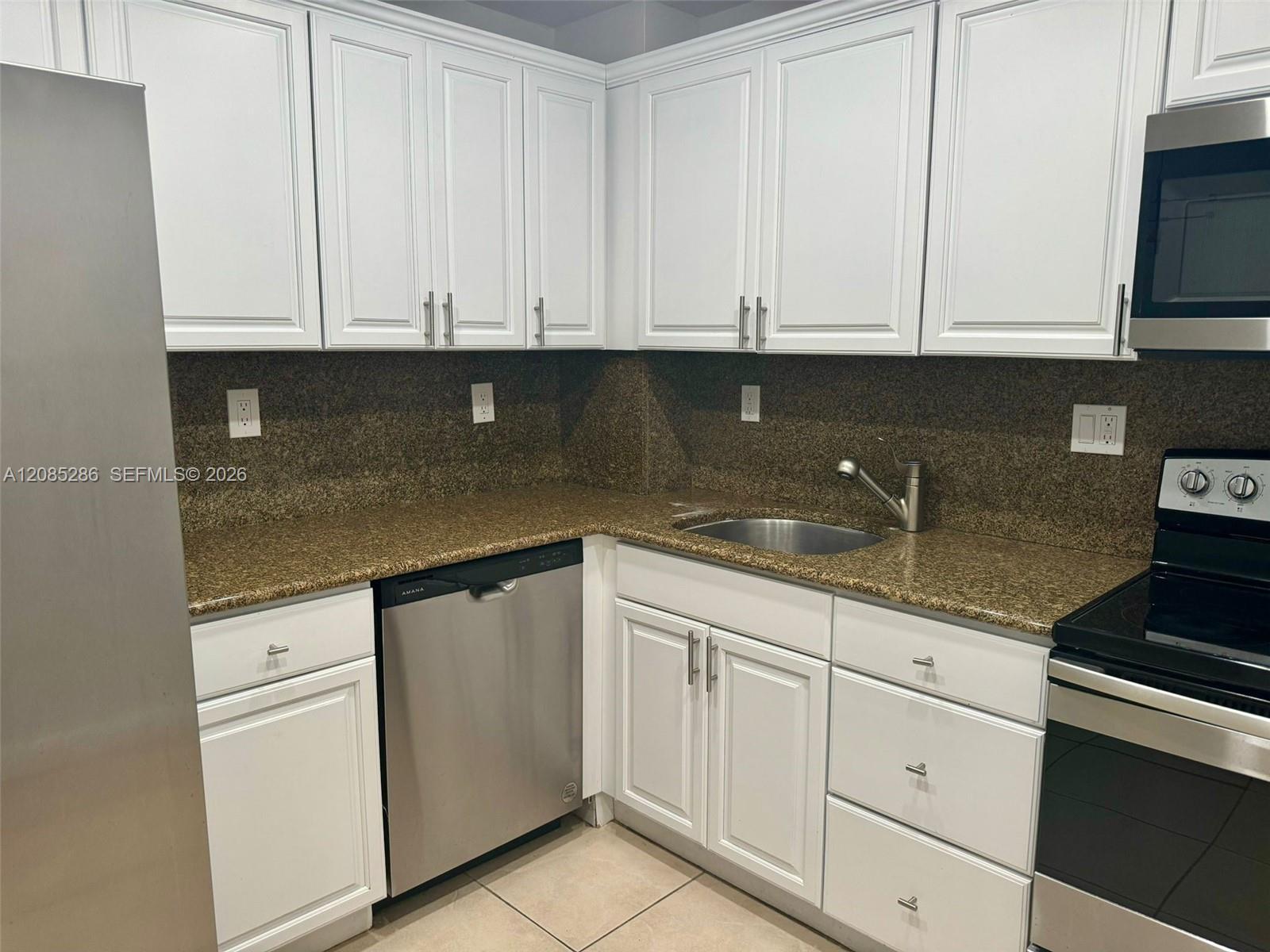 13120 SW 92nd Ave # 121, Miami FL 33176 photo 4