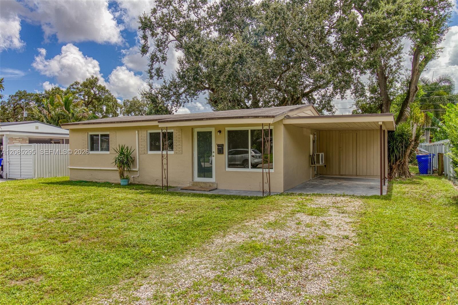 6634 Atlanta St, Hollywood FL 33024 photo 4