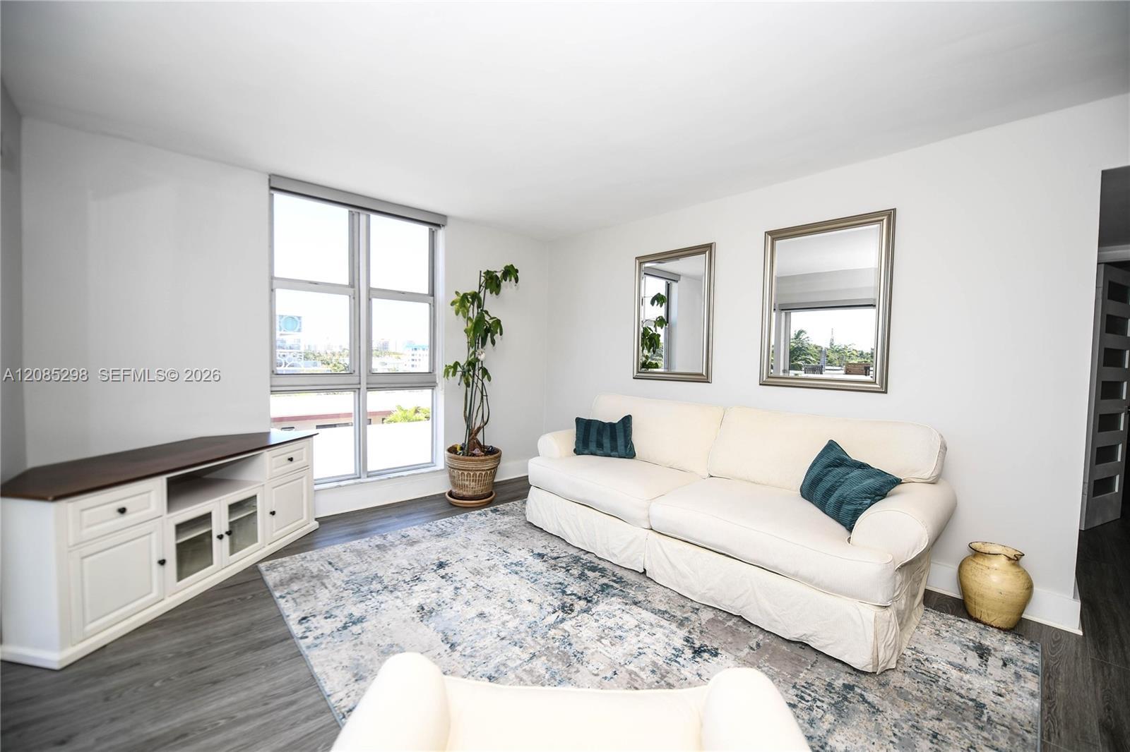 8305 Crespi Blvd # 4D, Miami Beach FL 33141 photo 3