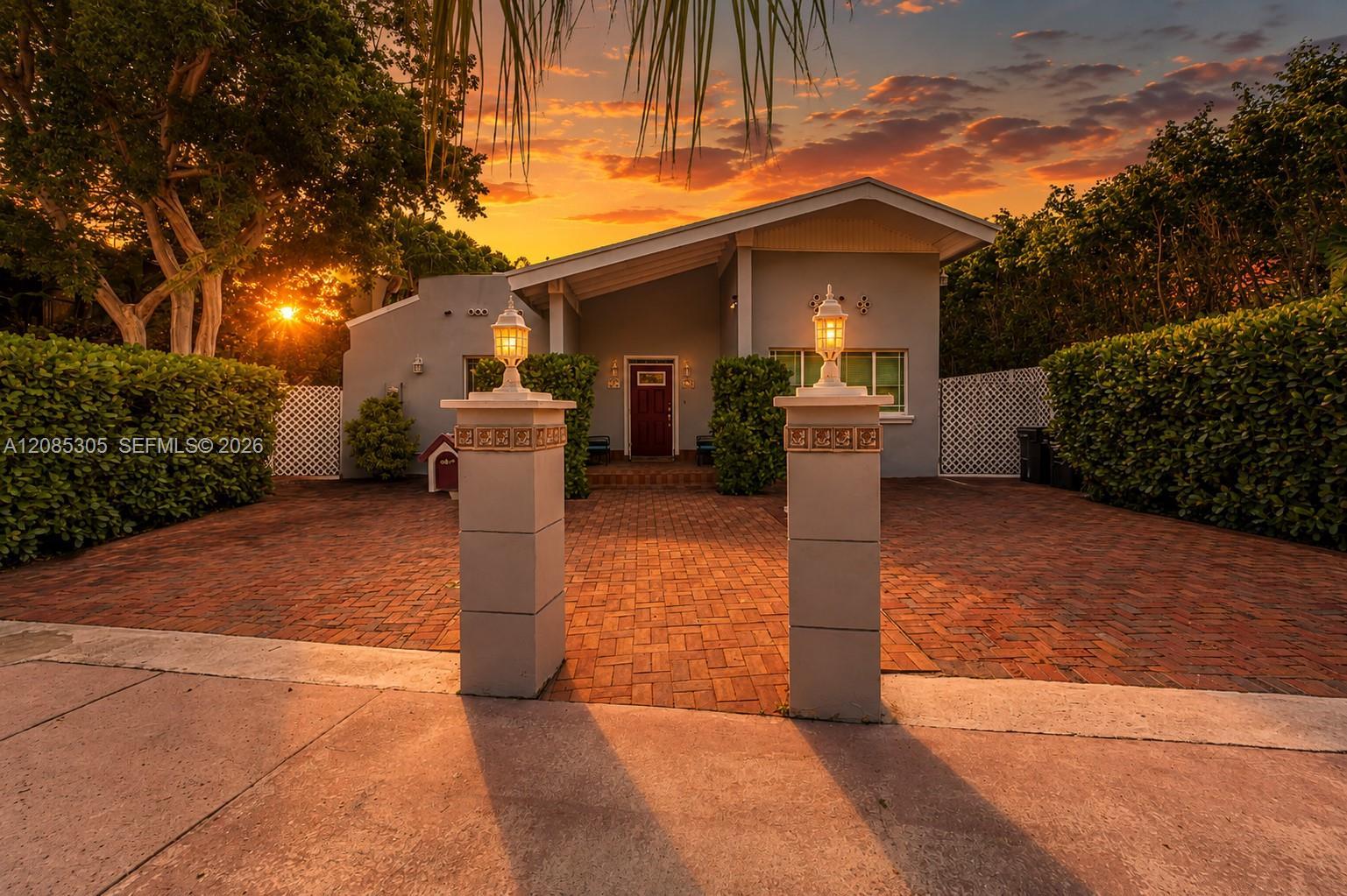 3719 Sheridan Ave, Miami Beach FL 33140