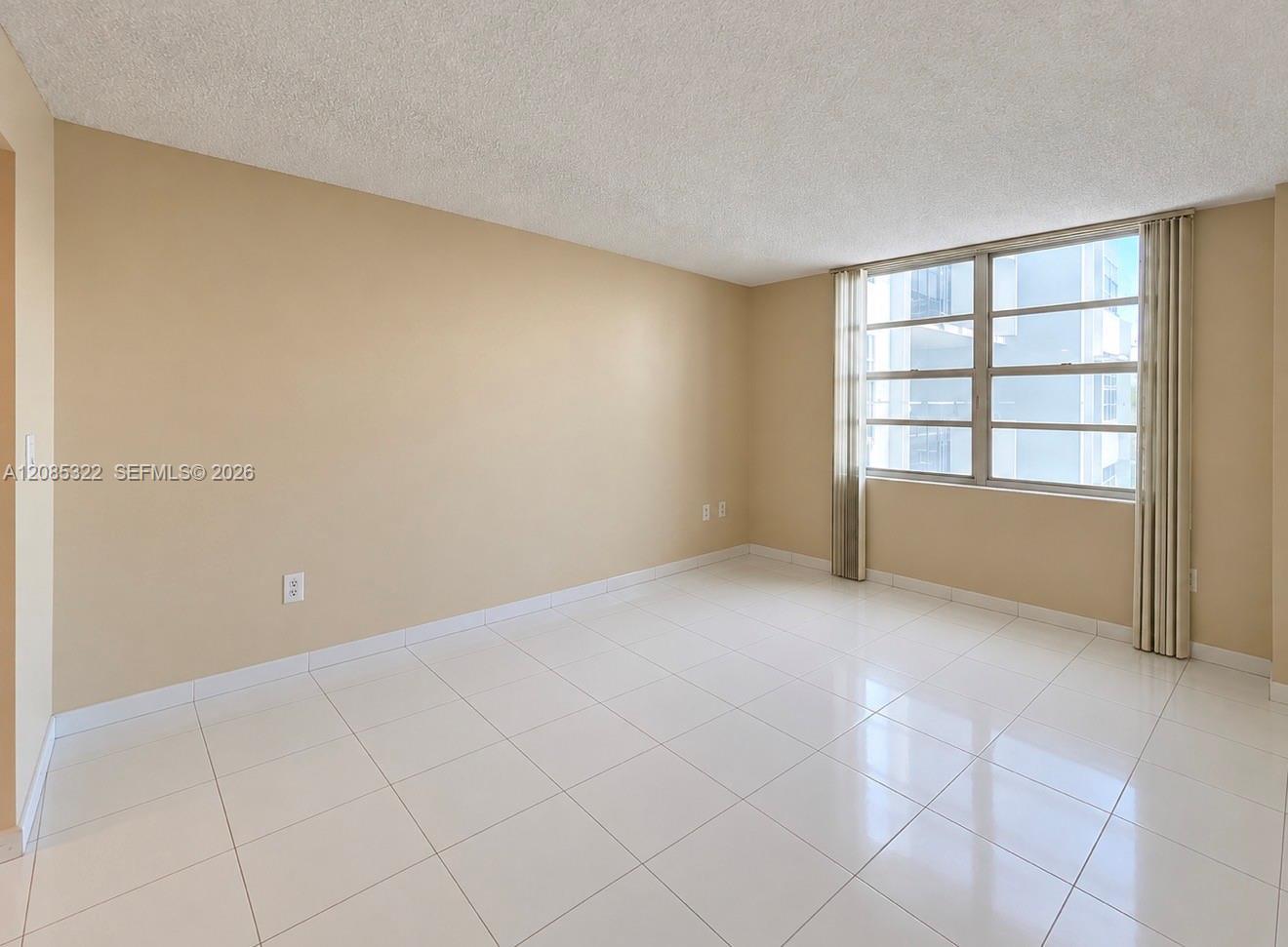2750 NE 183rd St # 601, Aventura FL 33160