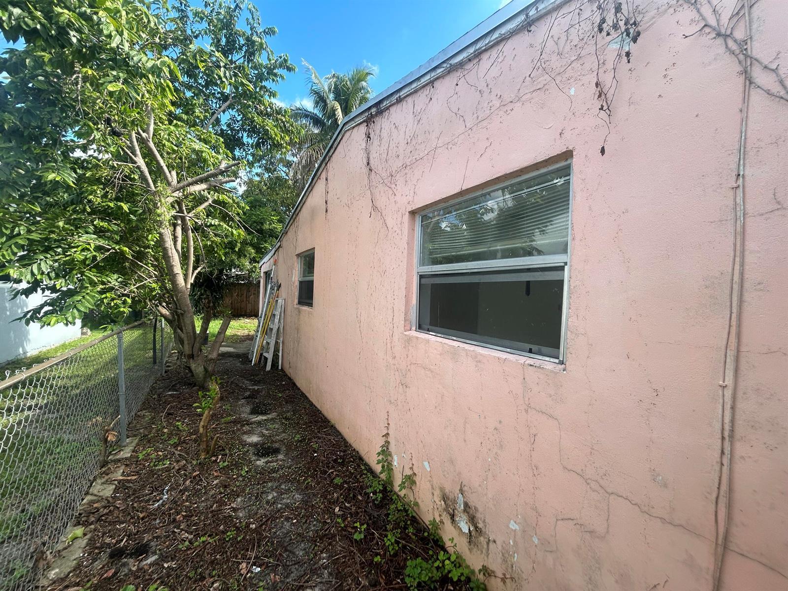 6831 Scott Street, Hollywood FL 33024 photo 2