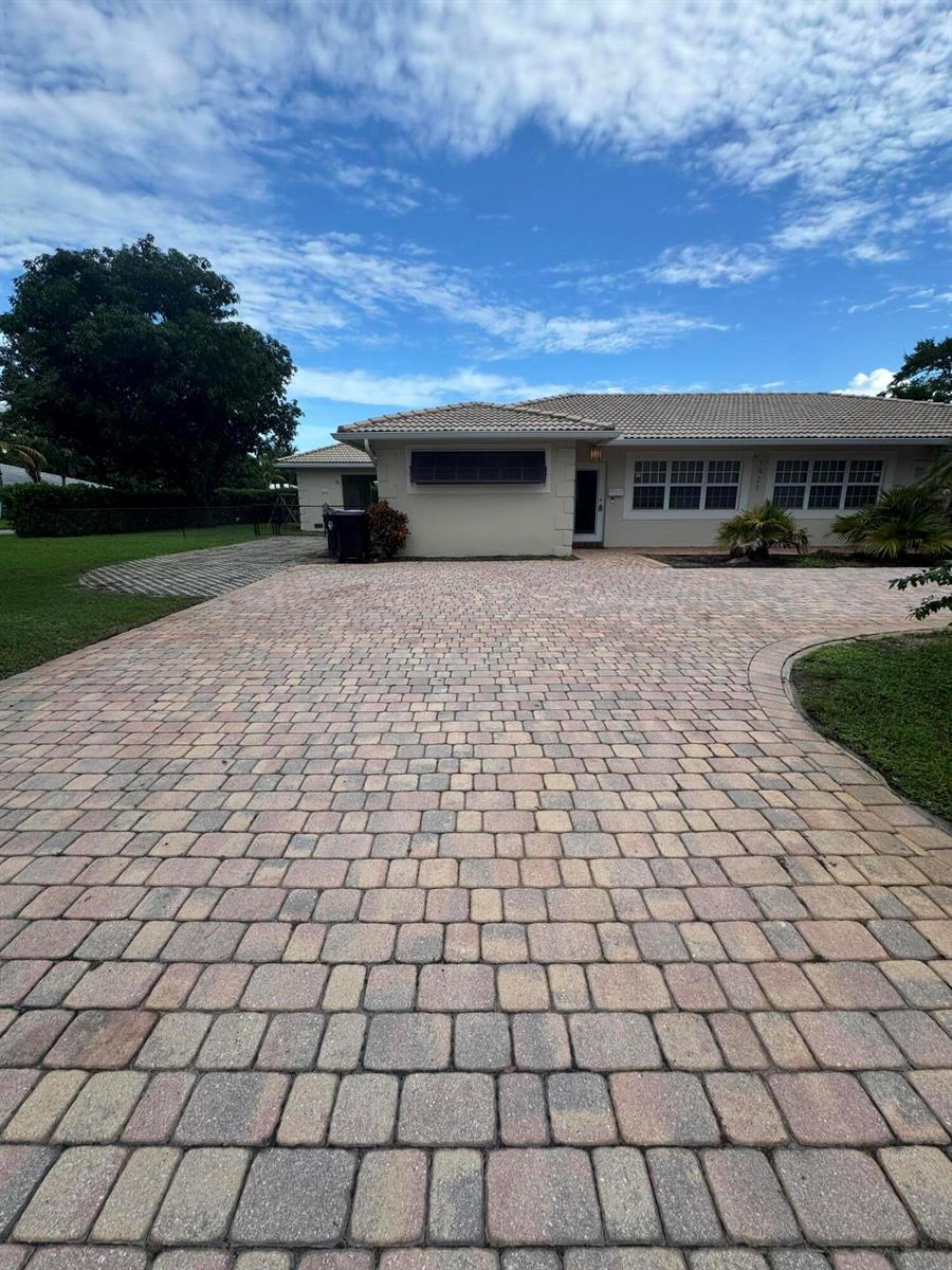 1921 NE 29TH Street, Lighthouse Point FL 33064 photo 3