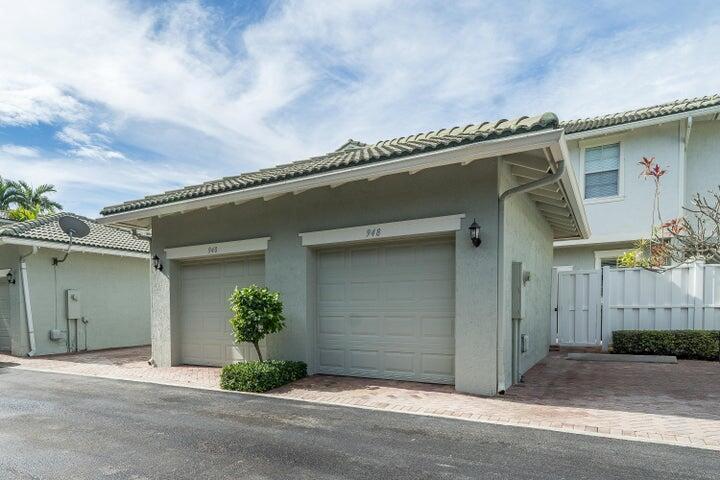 948 NW 18th Avenue, Boca Raton FL 33486 photo 5