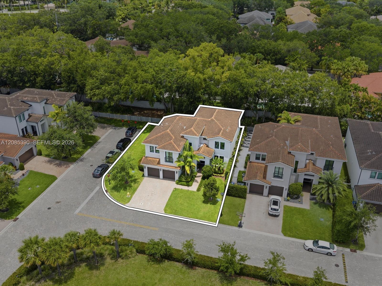 3439 N Brookfield Cir N # 3439, Hollywood FL 33312 photo 2