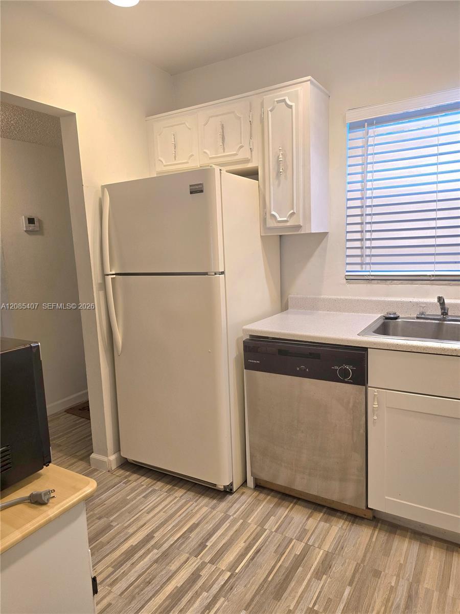 3000 E Sunrise Lakes Dr # 108, Sunrise FL 33322 photo 2