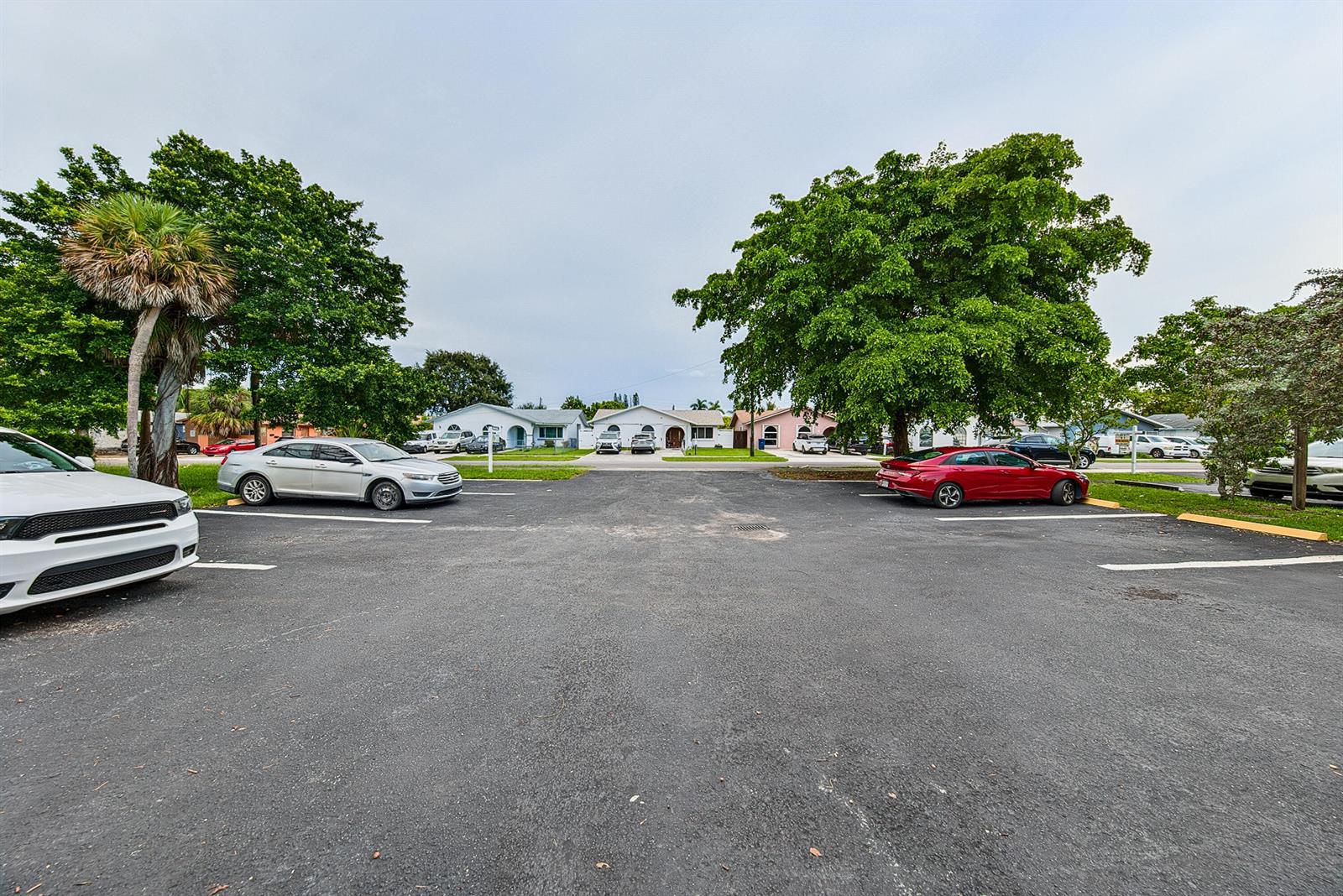 825 SW 10th Street # D, Hallandale Beach FL 33009 photo 3