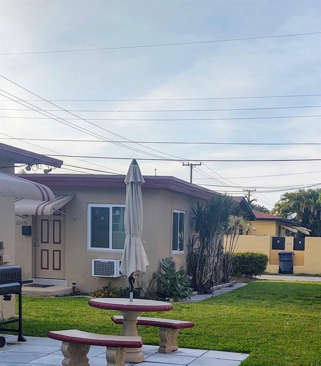 2347 Harding Street, Hollywood FL 33020 photo 2