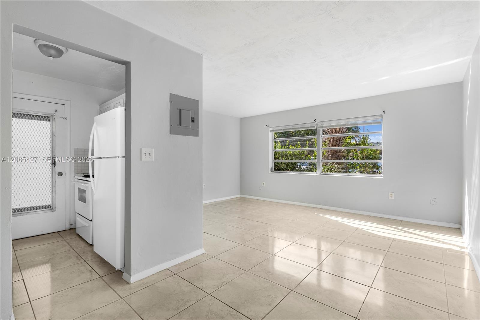 2040 NE 170th St # 10, North Miami Beach FL 33162 photo 5