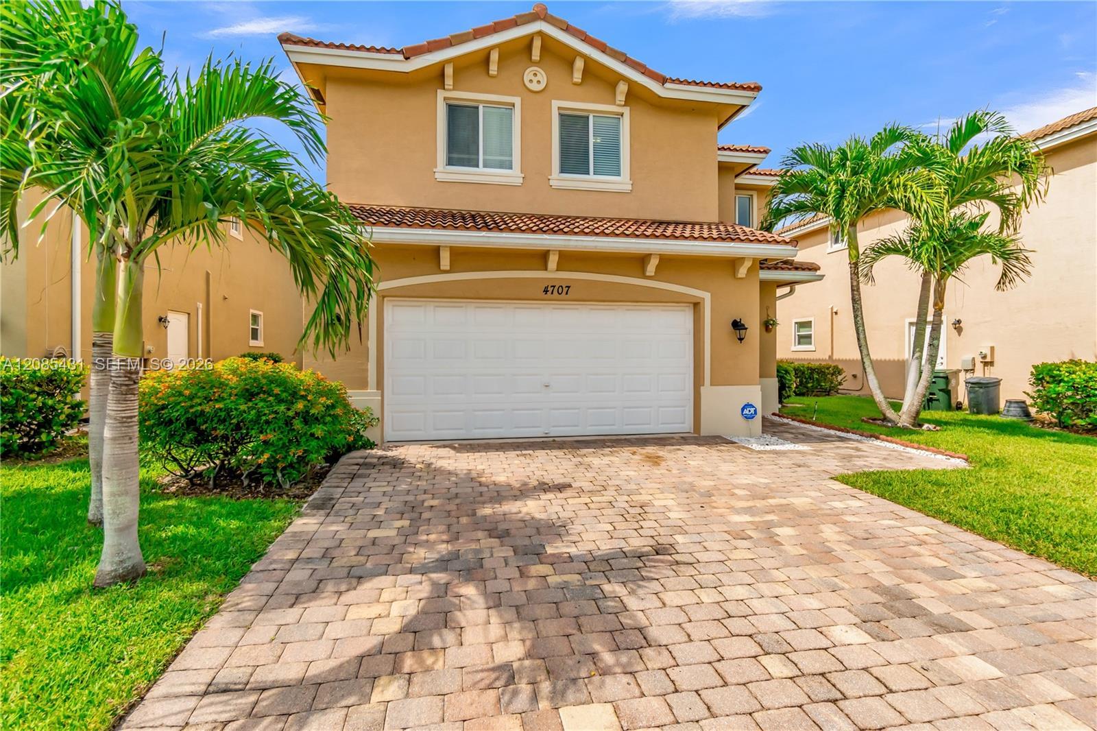 4707 Foxtail Palm Ct, Green Acres FL 33463 photo 2