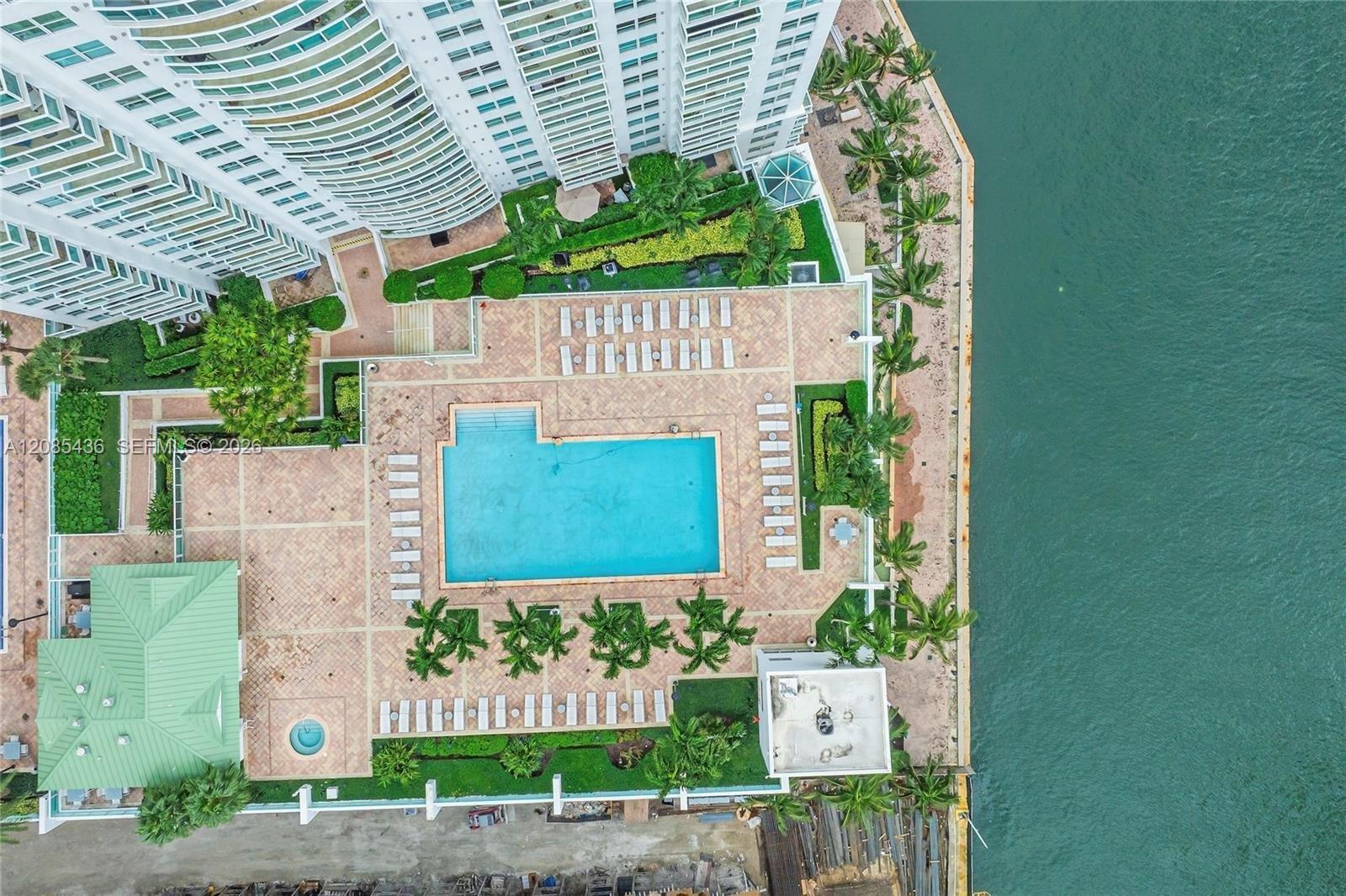 31 SE 5th St # 2808, Miami FL 33131 photo 2