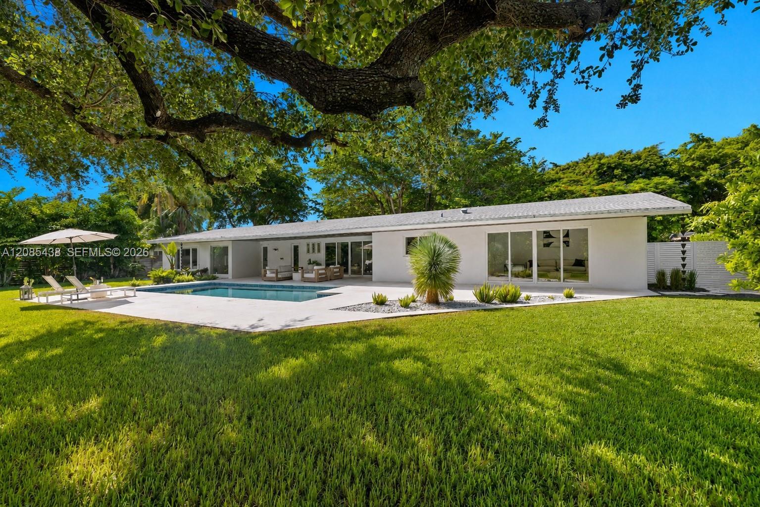 7421 SW 131st St, Pinecrest FL 33156
