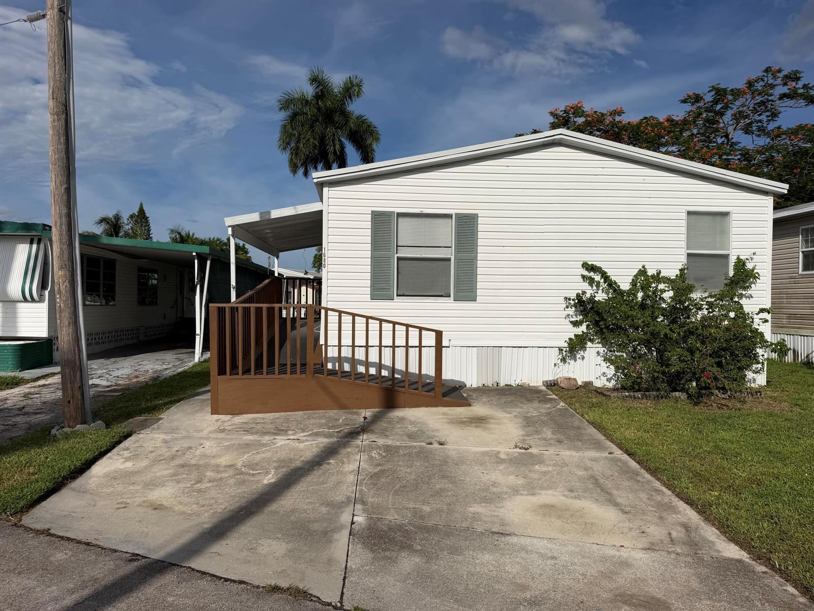 1680 SW 85TH Avenue, Davie FL 33324