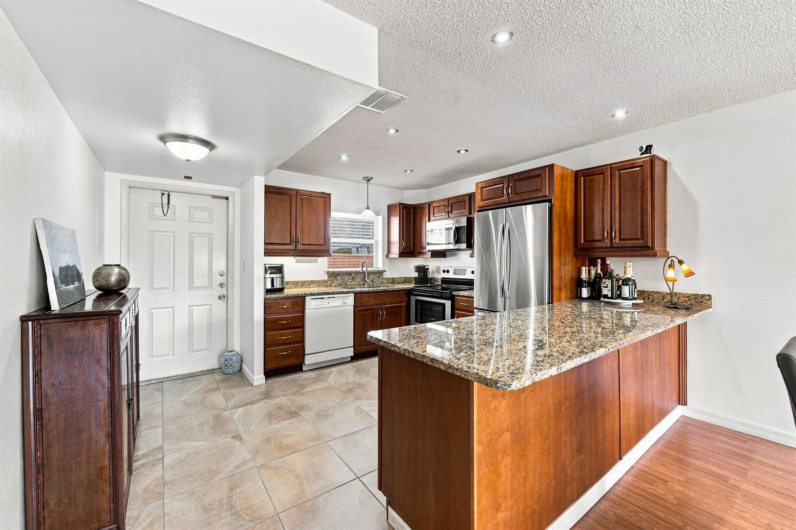 805 W Oakland Park Boulevard, Oakland Park FL 33311 photo 5