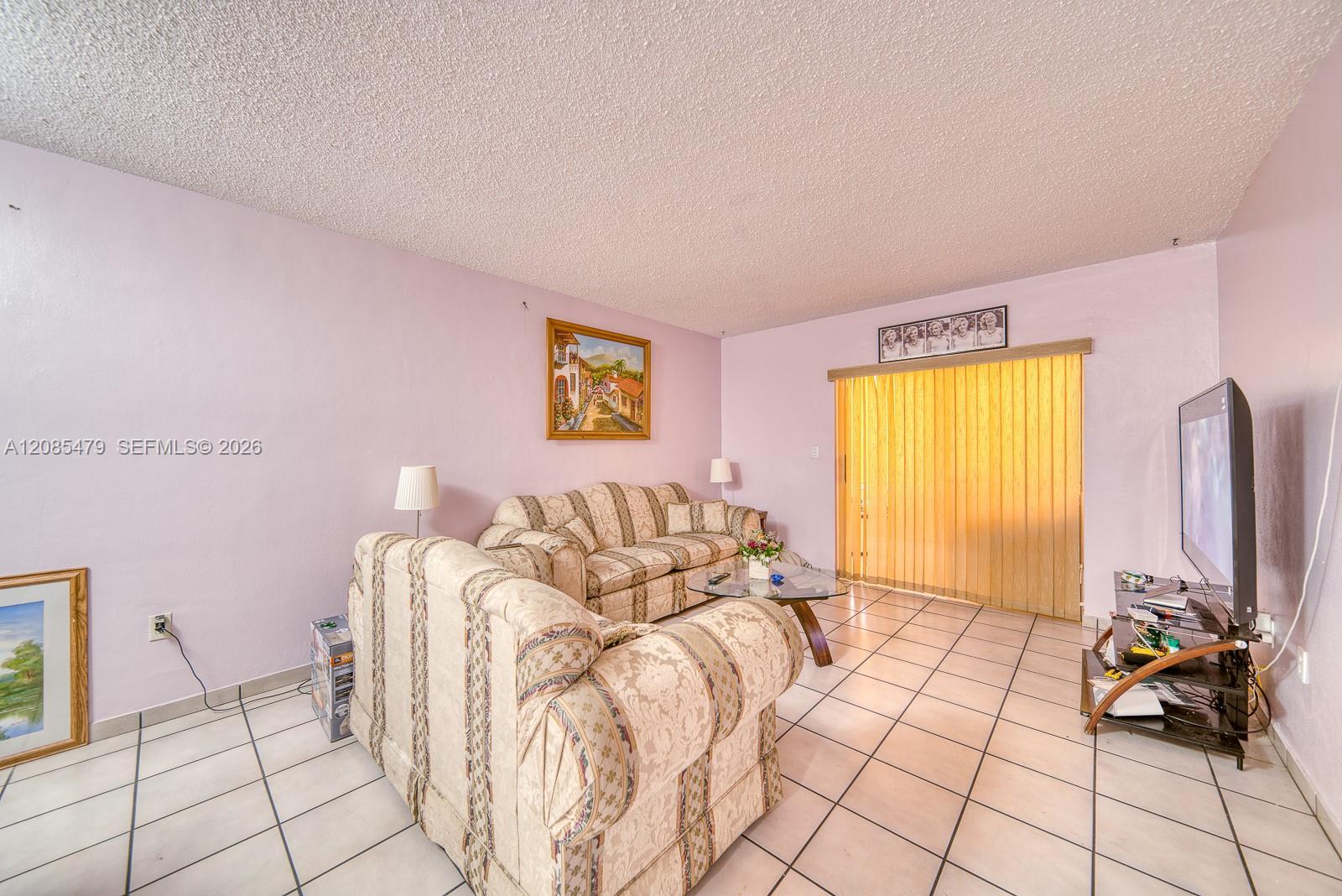 140 Royal Palm Rd # 111, Hialeah Gardens FL 33016 photo 2