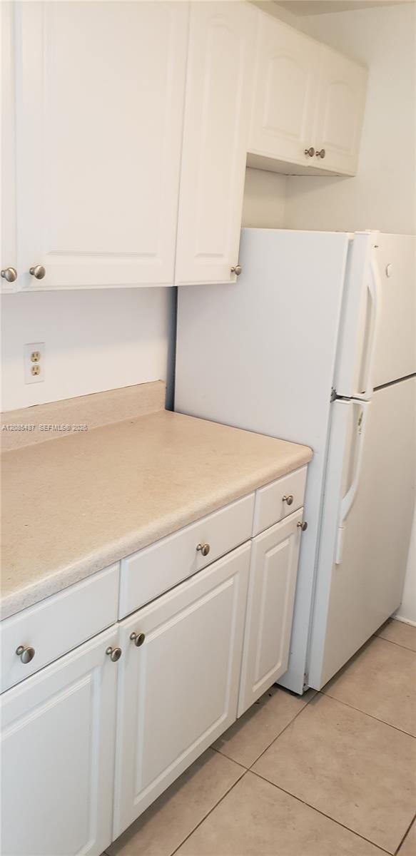 467 Golden Isles Dr # 306, Hallandale Beach FL 33009 photo 3