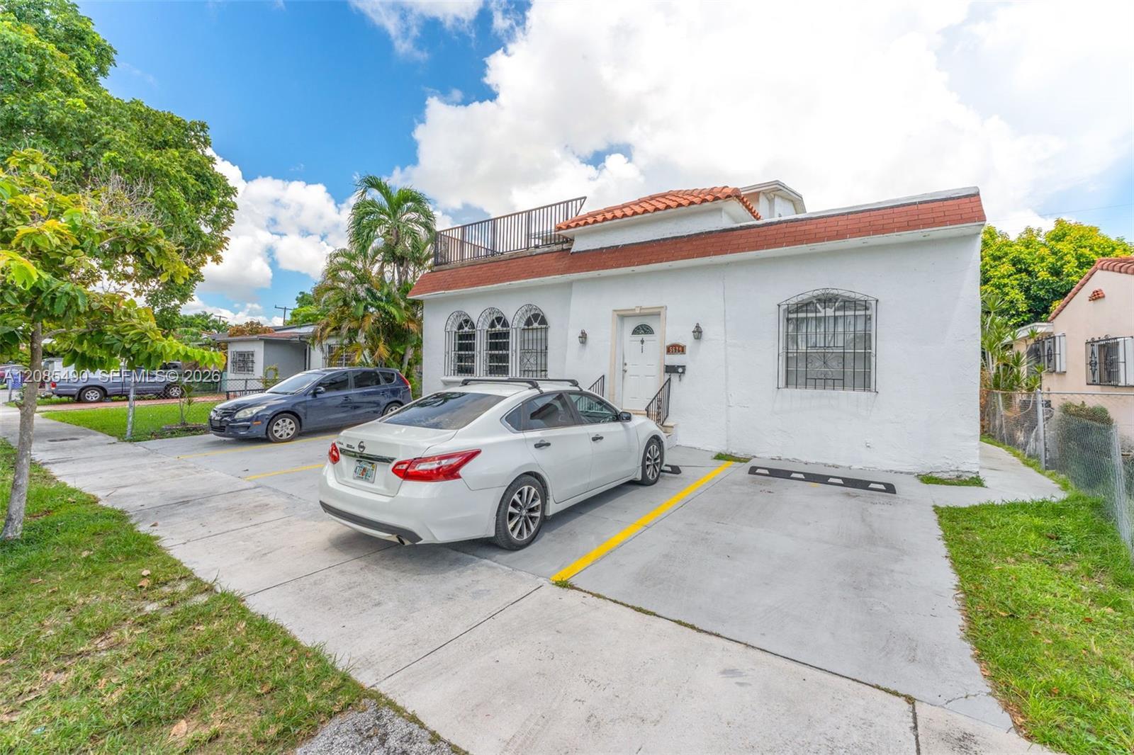 5629 SW 7th St, Miami FL 33134 photo 2