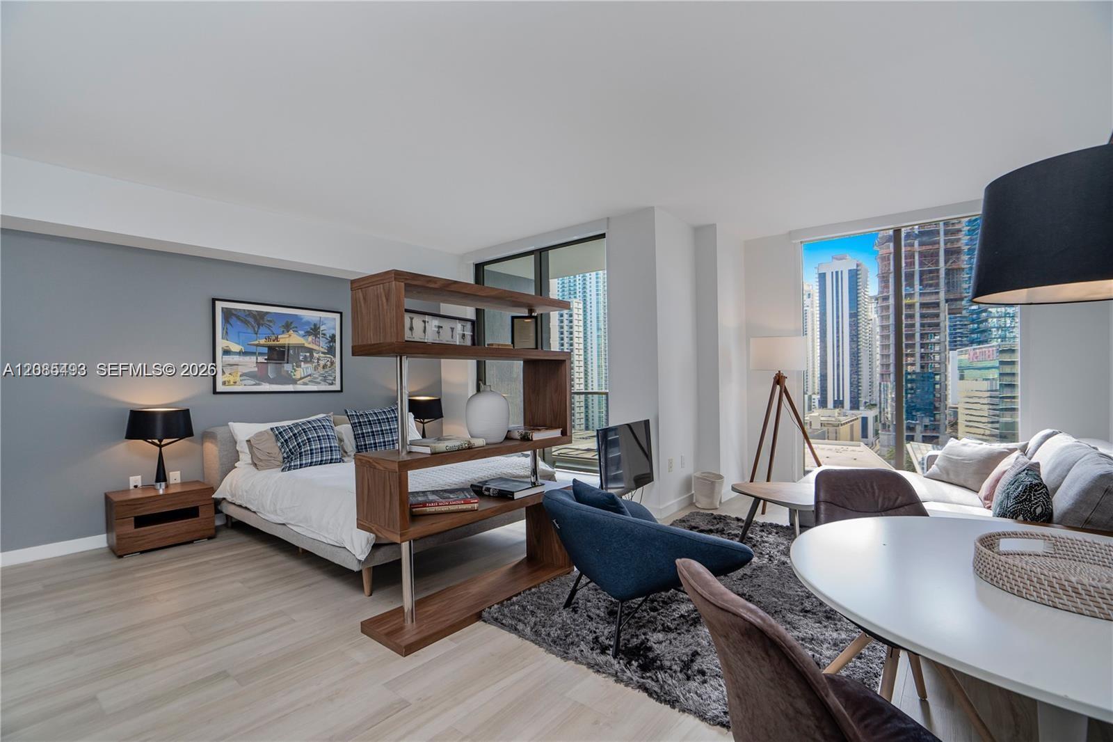 31 SE 6th St # 2205, Miami FL 33131 photo 2