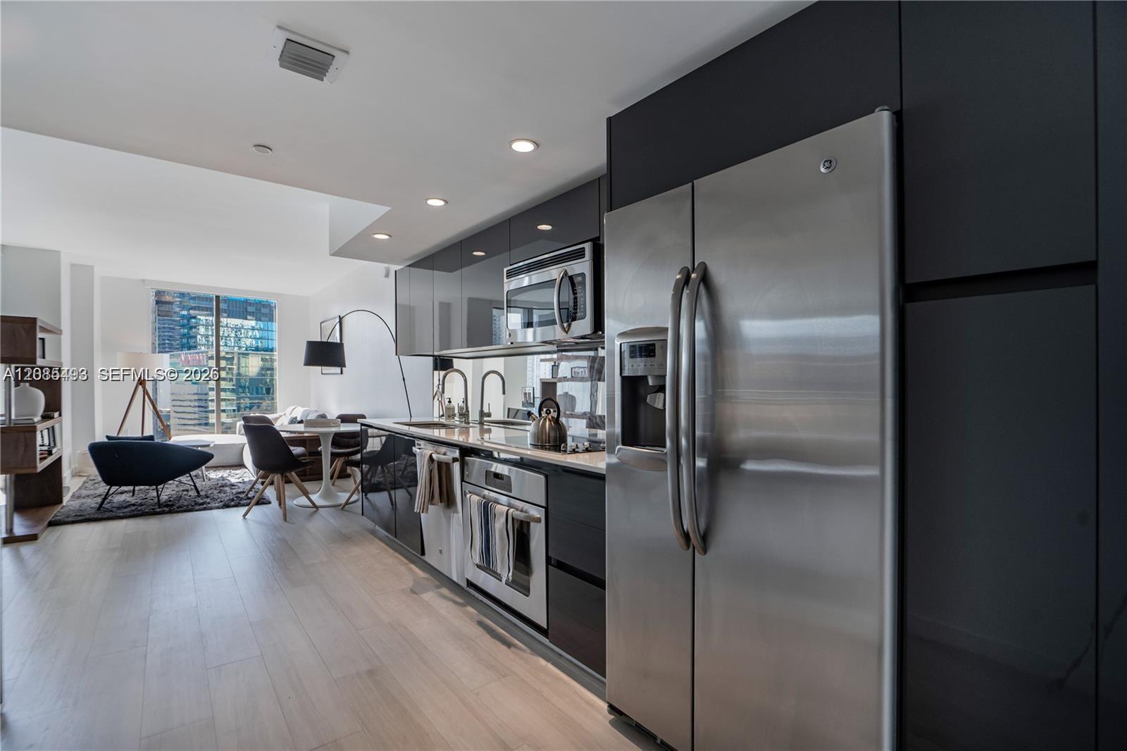 31 SE 6th St # 2205, Miami FL 33131 photo 5